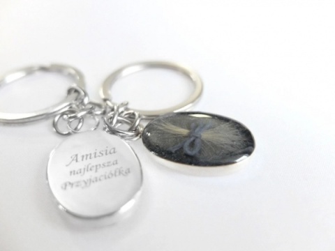 brelok z sierścią i grawerem - pamiątka po pupilu brelok z sierścią i grawerem - pamiątka po pupilu
