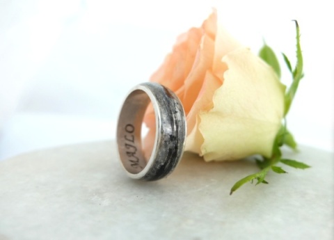 szerkoa obrączka z sierścią - biżuteria sentymentalna