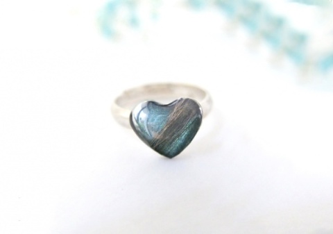 pierścionek z sercem - pamiątka z sierścią