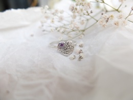 Pierścionek z odciskiem łapki lub noska