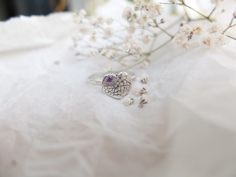 Pierścionek z odciskiem łapki lub noska